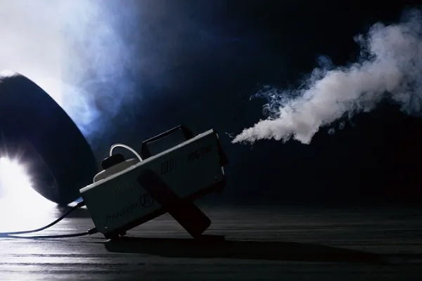 Нужно ли чистить генераторы дыма? Нужно ли чистить генераторы дыма?