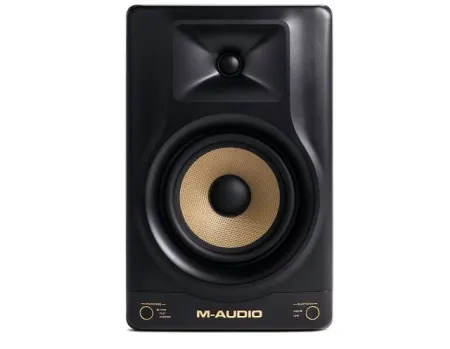 Купить M-audio Forty Sixty по выгодной цене в Казани