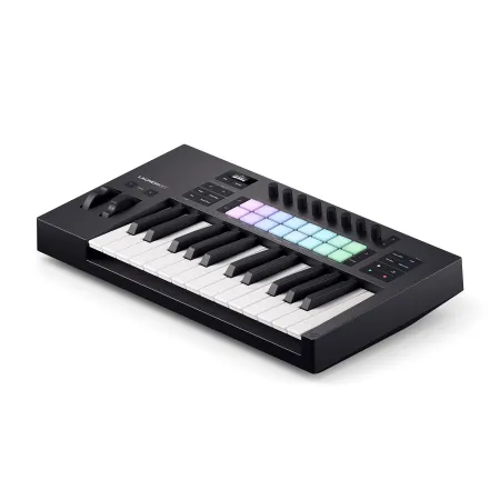 Купить NOVATION Launchkey 25 MK4 по выгодной цене в Казани