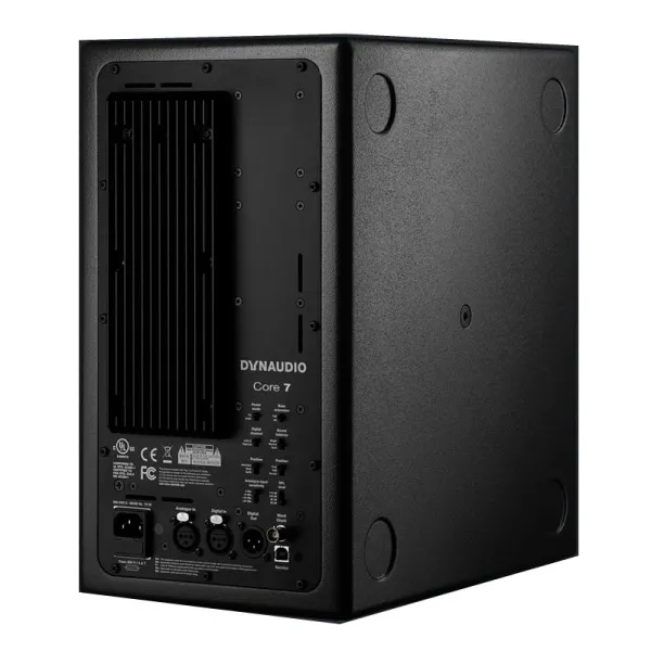 Dynaudio Core 7 Dynaudio Core 7