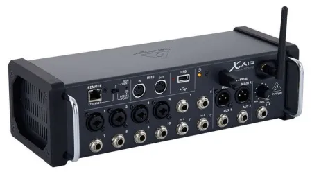 BEHRINGER XR12 BEHRINGER XR12