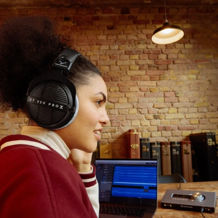 Купить Beyerdynamic DT 990 PRO X по выгодной цене в Казани